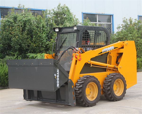 HY700 skid steer loader with 4 in 1 bucket
